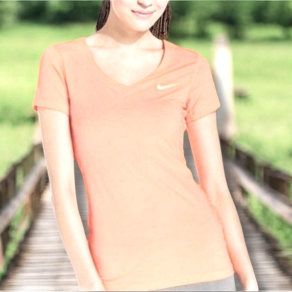 🍭Nike Dry Fit Orange V-Neck Tee T-Shirt Fitness Athletic Activewear Sportswear M - Picture 1 of 16